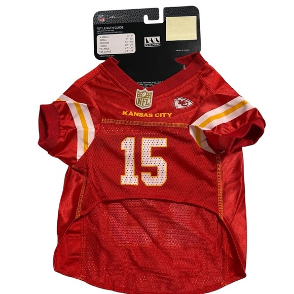 NFL Team Apparel Mahomes Dog Jersey Size large NWT - Picture 2 of 5